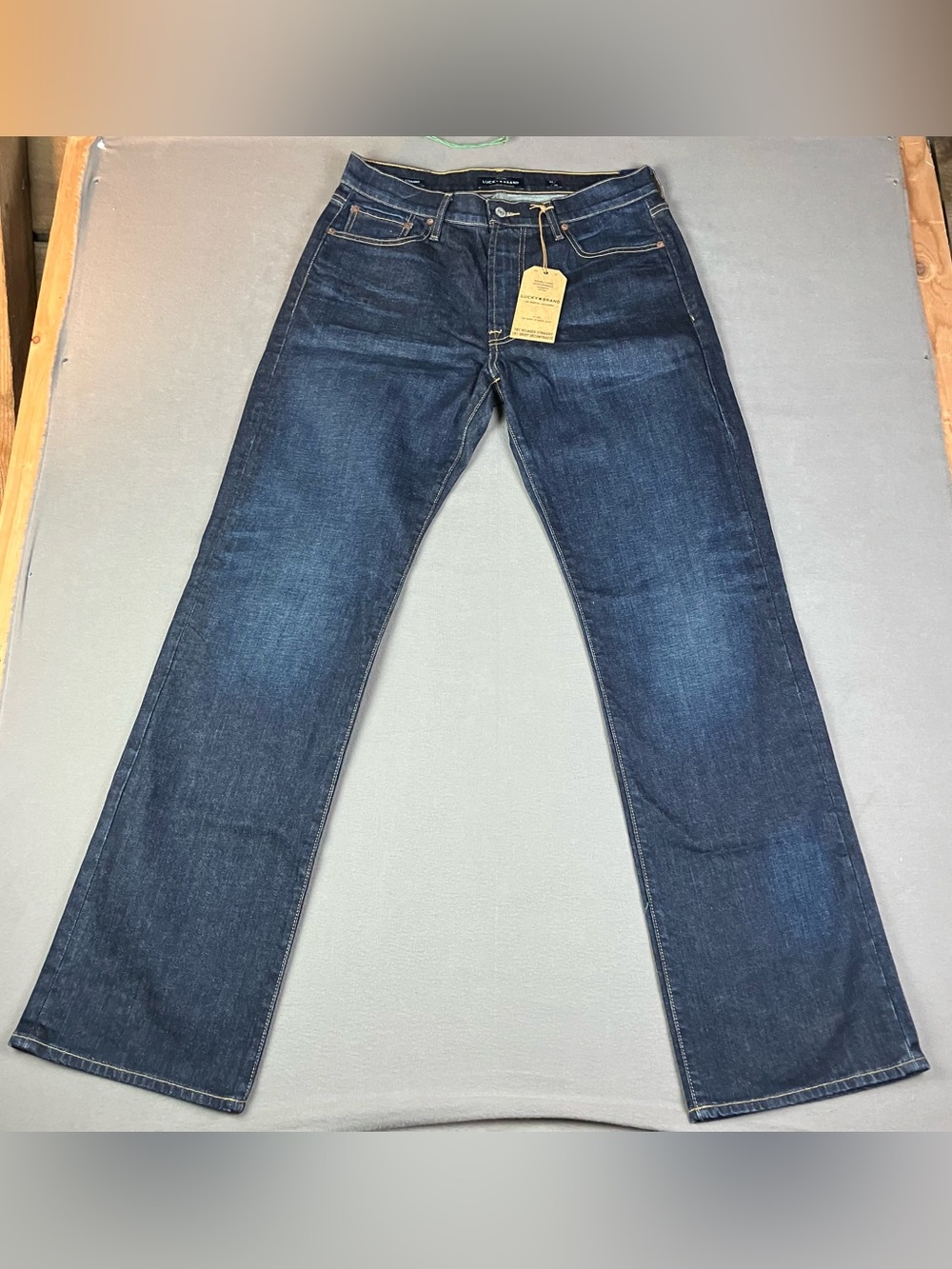 Lucky Brand Men's Size 32x34 181 Relaxed Straight Fit Jeans Dark Blue Denim NWT!